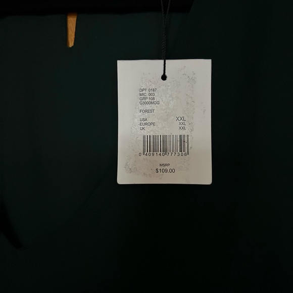 Woman’s XXL Christmas Dress - Picture 3 of 5